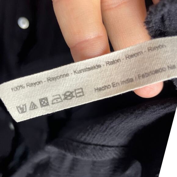 Free People, Sz XS/S, Black Gauze Oversized Blouse, Relaxed, Flowy, Lightweight - Picture 4 of 6